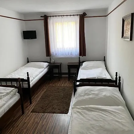 汽车旅馆 M汽车旅馆