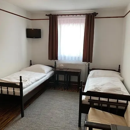M汽车旅馆