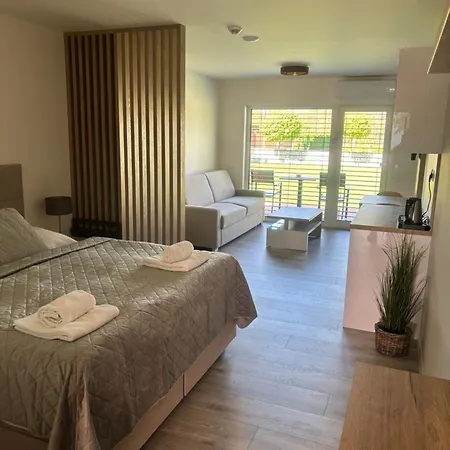 M Motel